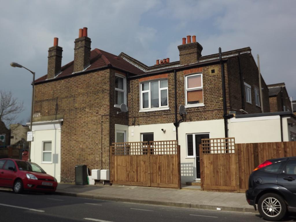 Smallwood Road, Tooting, London, SW17 0TN